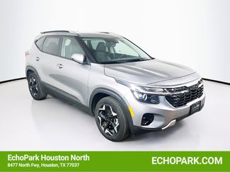Used 2025 Kia Seltos S video 1