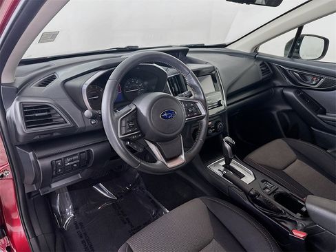 Used 2018 Subaru Crosstrek 2.0i Premium w/ Eyesight System image 9