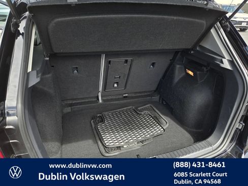 Certified 2023 Volkswagen Taos SE w/ Panoramic Sunroof Package FWD image 24