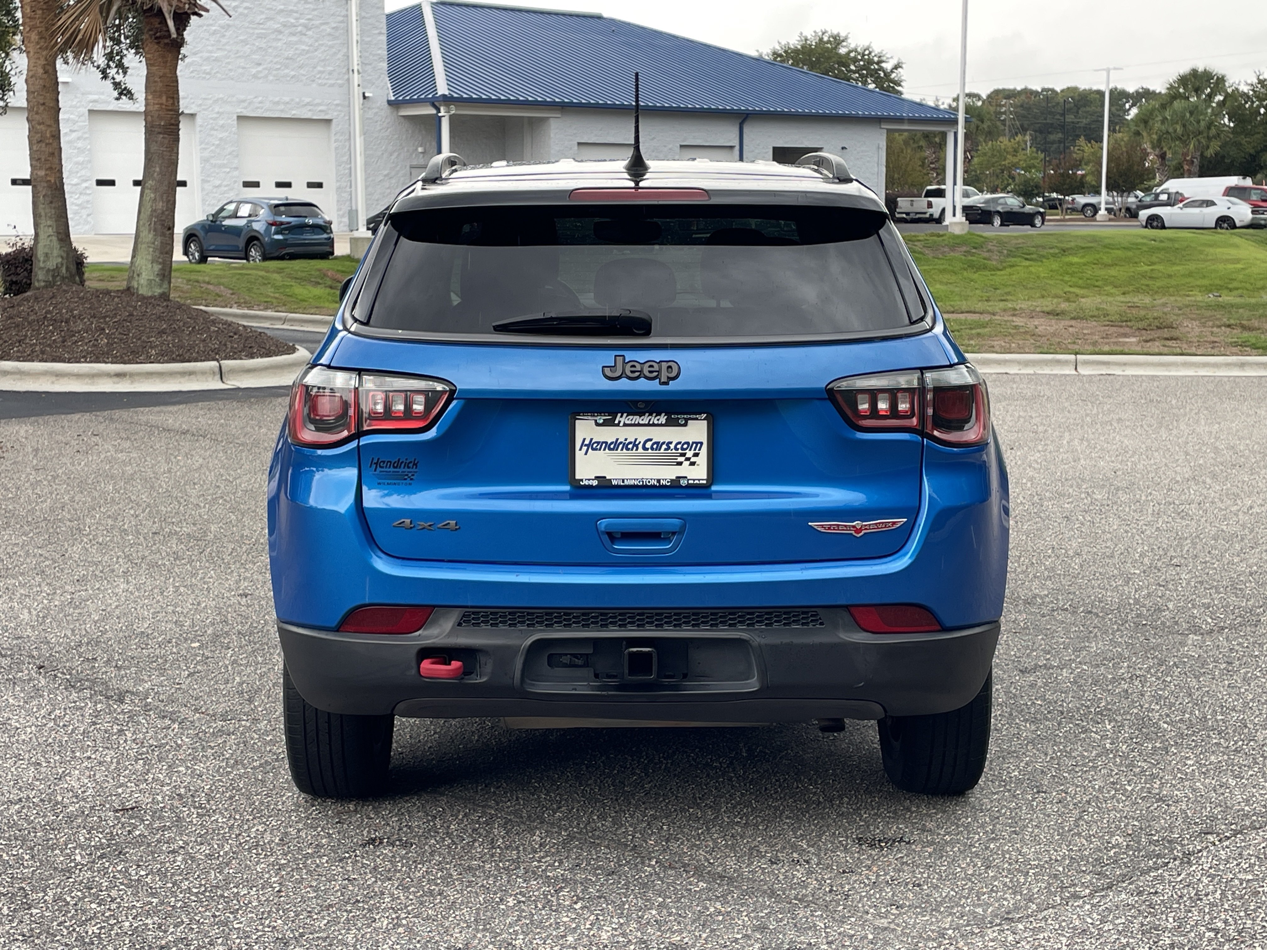 Used 2017 Jeep Compass Trailhawk w/ Popular Equipment Group AWD/4WD image 8