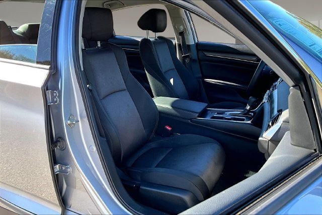 Certified 2019 Honda Accord LX image 23
