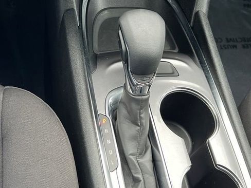 Used 2023 Chevrolet Malibu LT FWD image 26