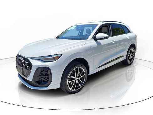 New 2026 Audi Q5 Premium Plus AWD/4WD image 2