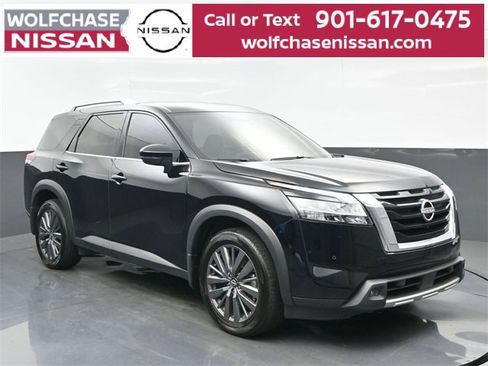 Used 2024 Nissan Pathfinder SL w/ SL Premium Package image 8