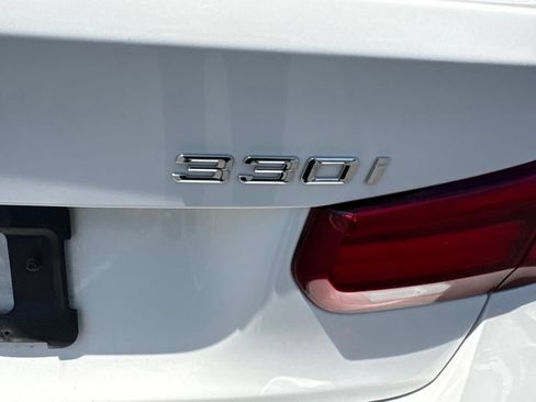 Used 2018 BMW 330i Sedan RWD image 14