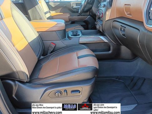 Used 2023 Chevrolet Silverado 2500 High Country w/ Technology Package image 18