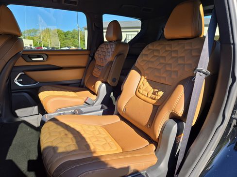 New 2026 Nissan Armada Platinum Reserve w/ Convenience Package image 16