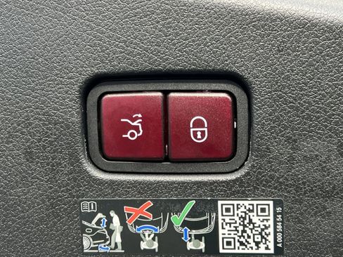 Certified 2024 Mercedes-Benz CLE 300 4MATIC Coupe image 25