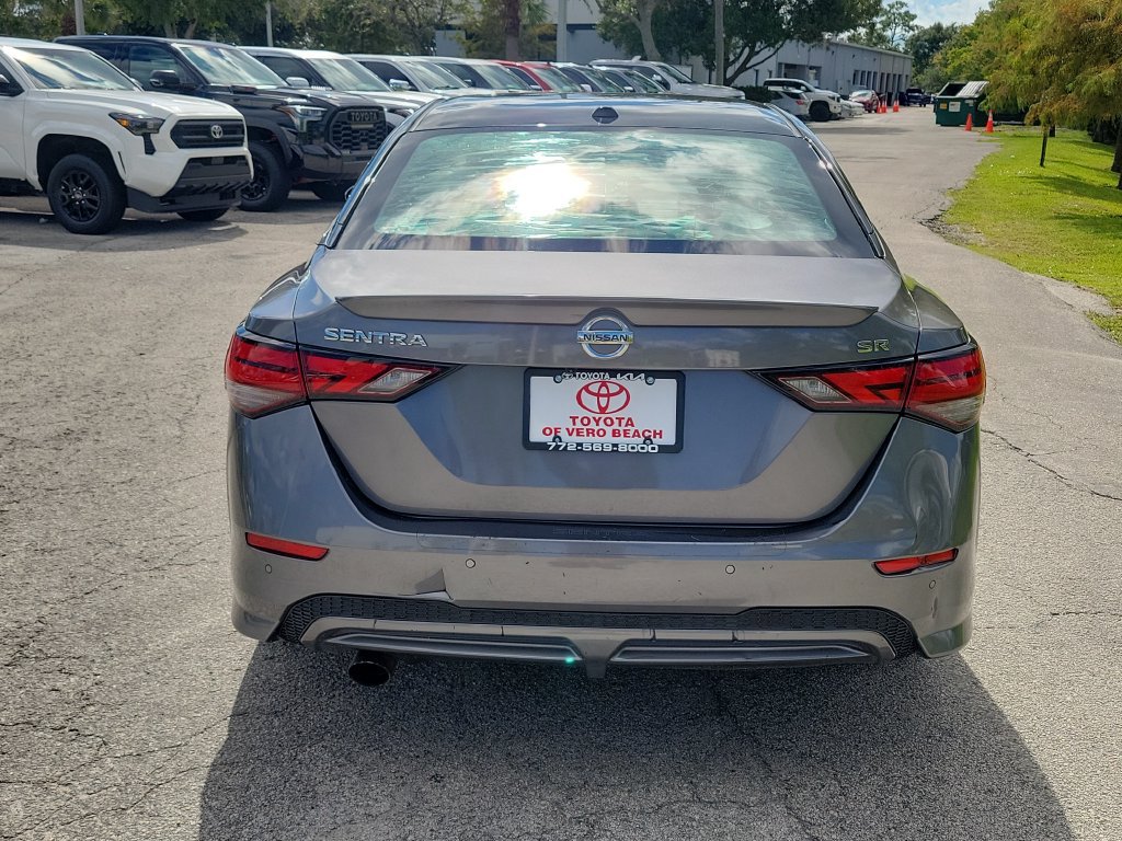 Used 2021 Nissan Sentra SR w/ SR Premium Package FWD image 5