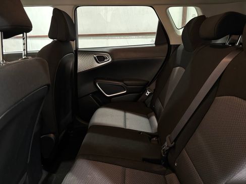 Used 2024 Kia Soul LX w/ Option Group 015 image 13