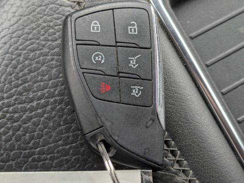 Used 2024 GMC Yukon Denali RWD image 33