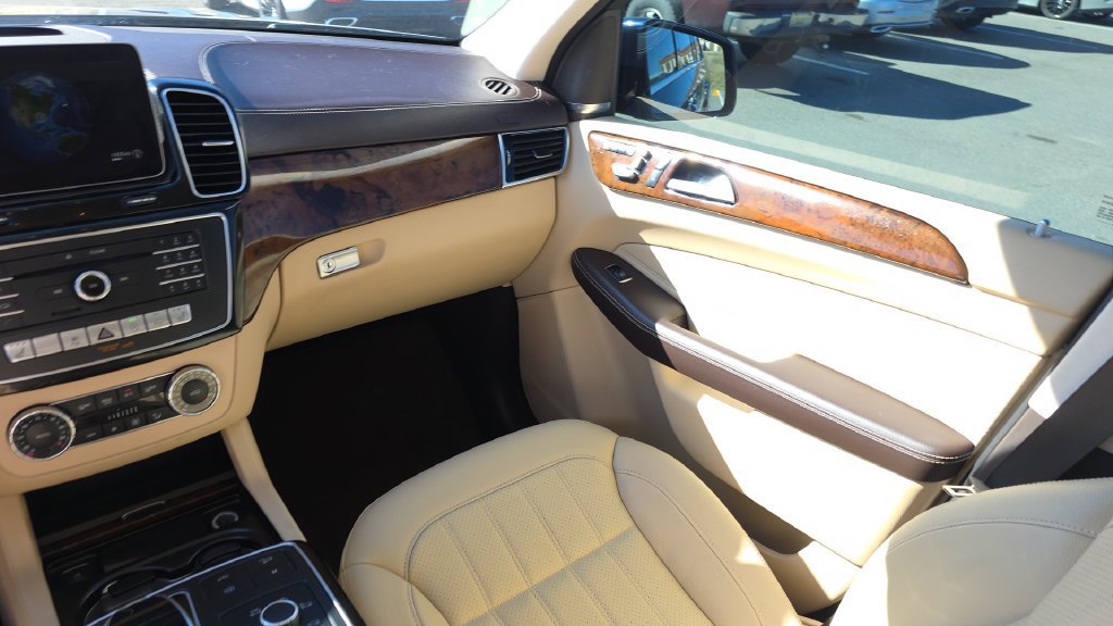Used 2019 Mercedes-Benz GLS 450 4MATIC image 29