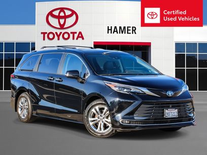 Certified 2024 Toyota Sienna Platinum