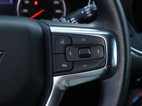 Used 2025 Chevrolet Blazer LT FWD image 14