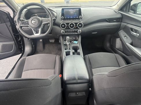 Used 2025 Nissan Sentra SV FWD image 16