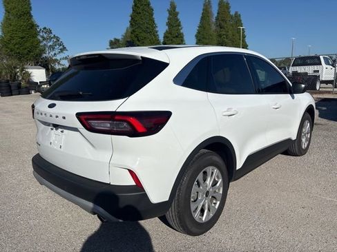 Used 2024 Ford Escape Active w/ Tech Pack #1 FWD image 5