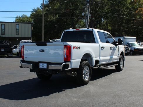 Used 2024 Ford F250 XLT w/ FX4 Off-Road Package image 13