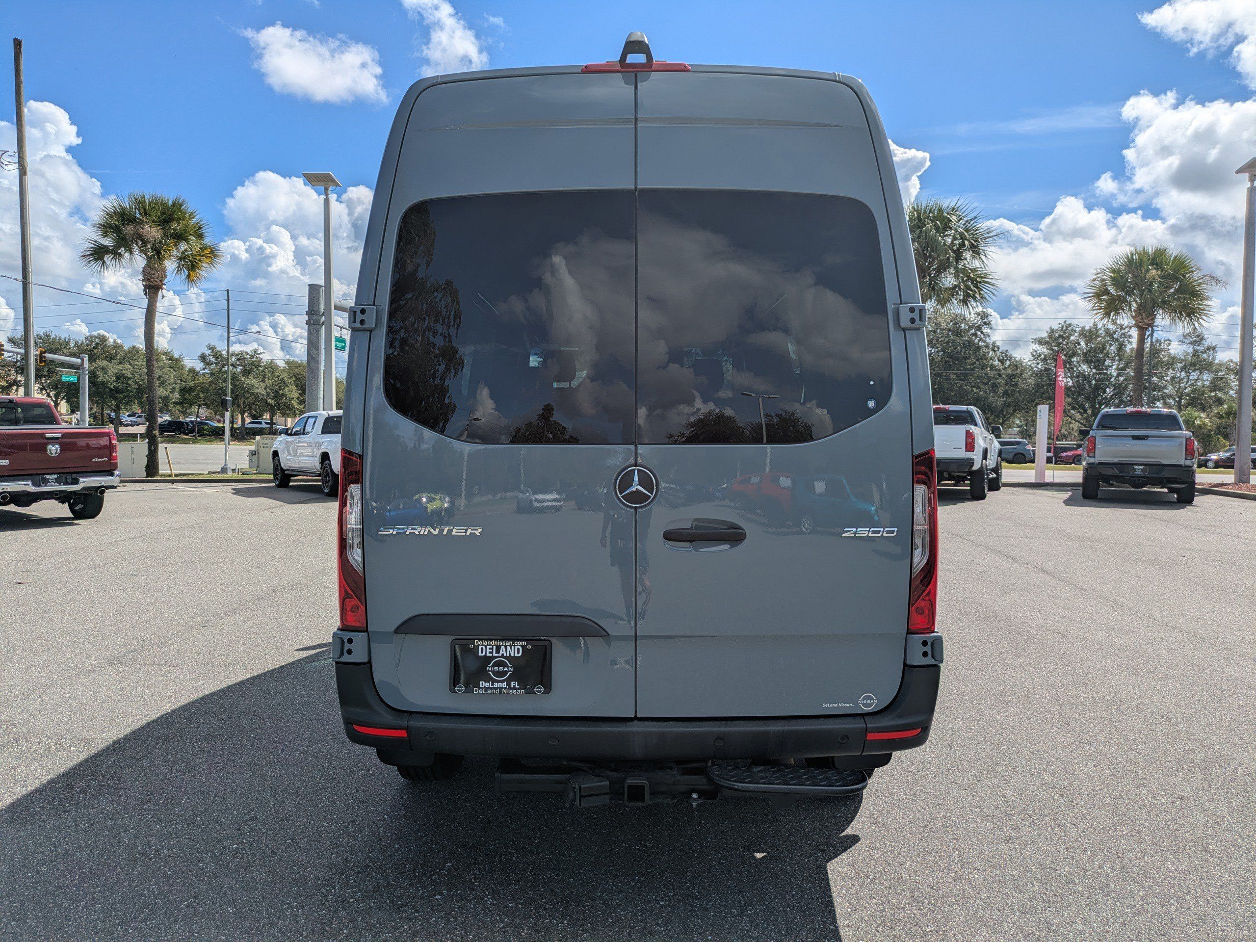 Used 2024 Mercedes-Benz Sprinter 2500 image 5