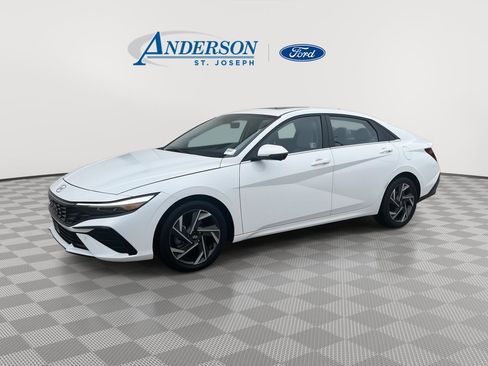Used 2024 Hyundai Elantra Limited FWD image 1