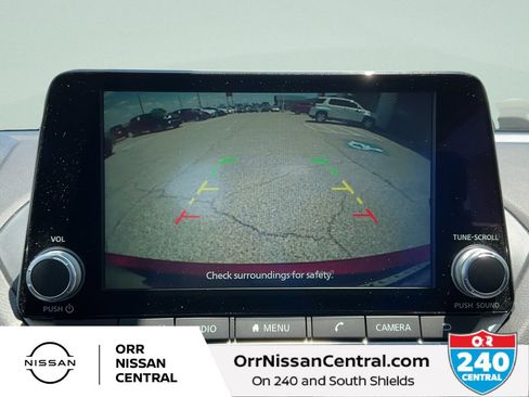 Used 2025 Nissan Sentra SV FWD image 25