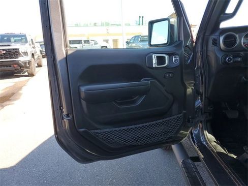 Used 2019 Jeep Wrangler Unlimited Sport S image 21