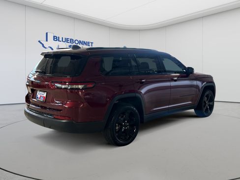 Used 2025 Jeep Grand Cherokee L Limited w/ Luxury Tech Group II AWD/4WD image 5