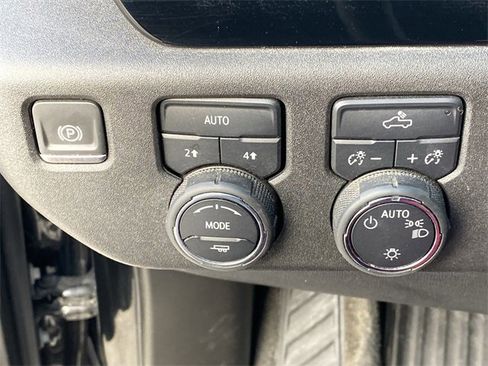 Used 2024 Chevrolet Silverado 1500 LT image 20