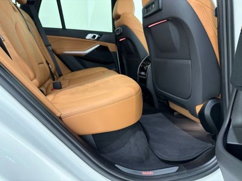 Used 2019 BMW X5 xDrive40i w/ Convenience Package AWD/4WD image 23