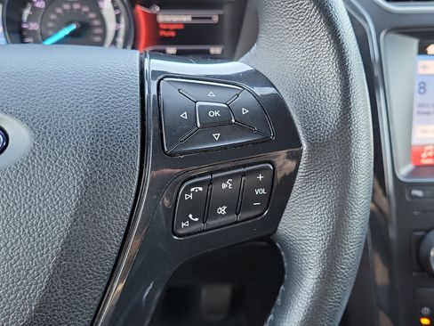 Used 2019 Ford Explorer XLT w/ Equipment Group 202A image 20