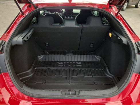 Used 2023 Honda Civic Sport image 8