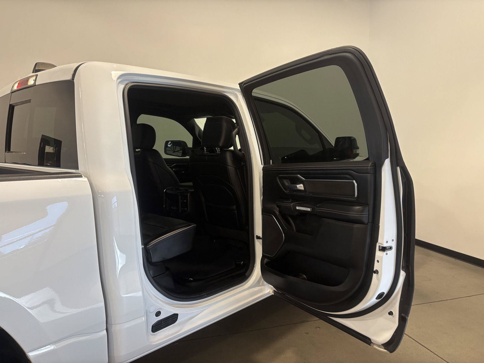 Used 2024 RAM 1500 Laramie AWD/4WD image 50