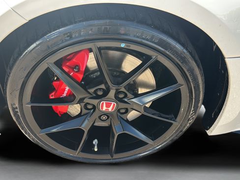 Certified 2025 Honda Civic Type R image 10
