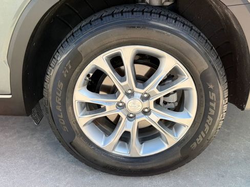 Used 2022 Hyundai Palisade SE FWD image 14