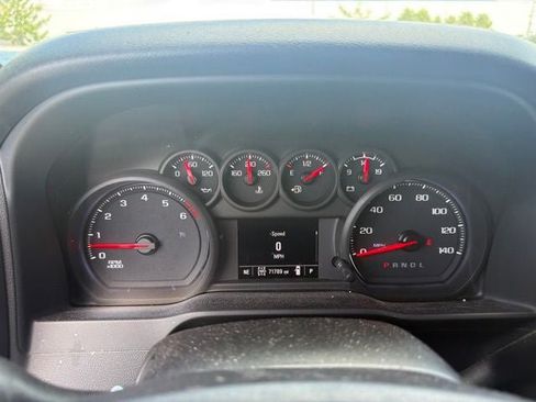 Used 2021 Chevrolet Silverado 1500 Custom Trail Boss AWD/4WD image 9