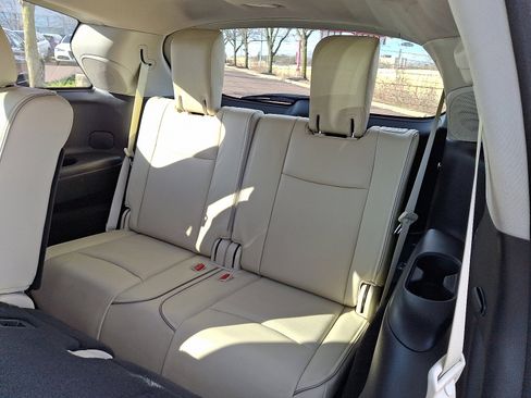 Used 2017 INFINITI QX60 AWD w/ Premium Plus Package image 10