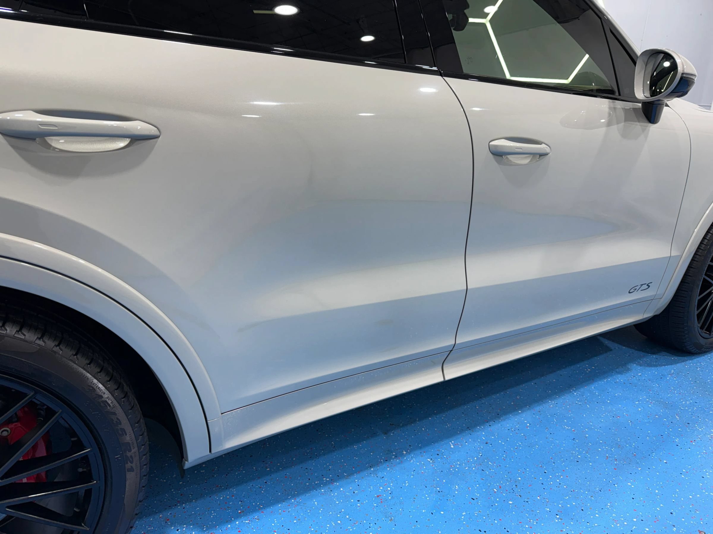 Used 2021 Porsche Cayenne GTS AWD/4WD image 13