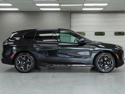 Used 2024 BMW iX xDrive50 w/ Premium Package AWD/4WD image 3
