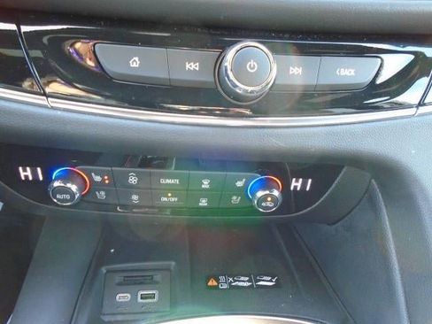 Certified 2024 Buick Enclave Avenir w/ Avenir Technology Package image 14