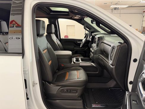 Used 2023 GMC Sierra 2500 AT4 w/ AT4 Premium Plus Package AWD/4WD image 43