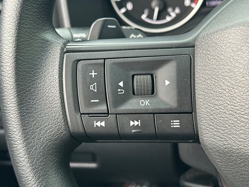 Certified 2025 Nissan Rogue S image 27