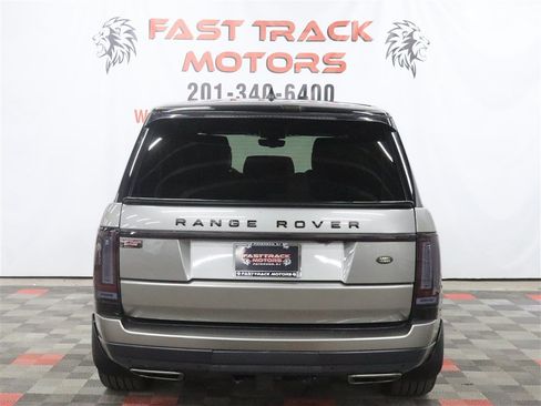 Used 2018 Land Rover Range Rover Supercharged AWD/4WD image 5