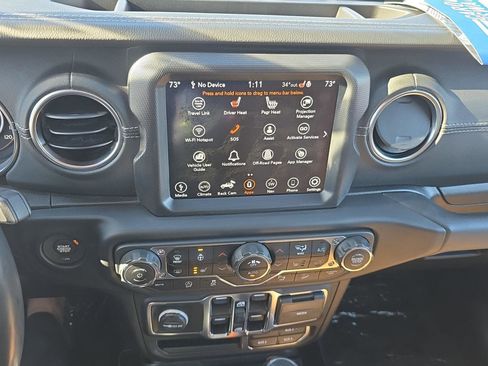 Used 2020 Jeep Wrangler Unlimited Sahara image 25