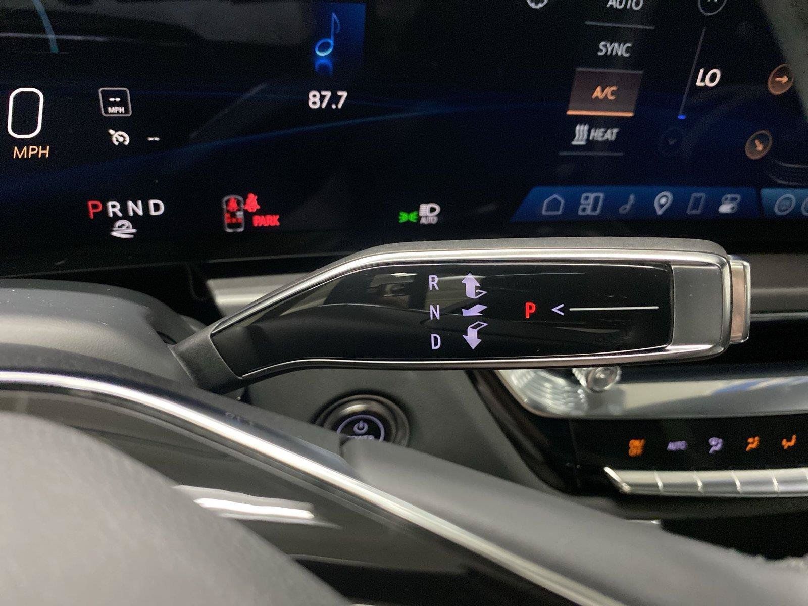 Used 2024 Cadillac Lyriq Tech AWD/4WD image 25