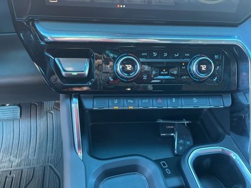 Used 2024 GMC Sierra 2500 Denali w/ Denali Reserve Package image 18