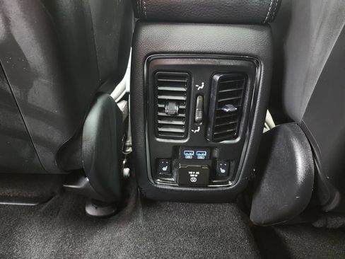 Used 2020 Jeep Grand Cherokee Summit w/ Platinum Series Group AWD/4WD image 28