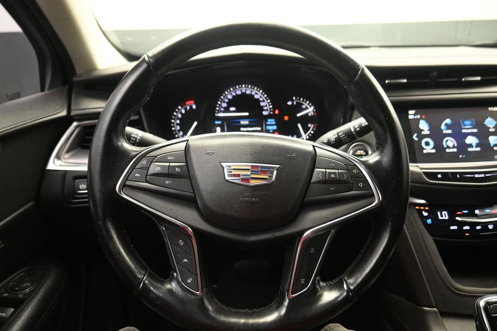 Used 2019 Cadillac XT5 Premium Luxury w/ Driver Assist Package FWD image 7