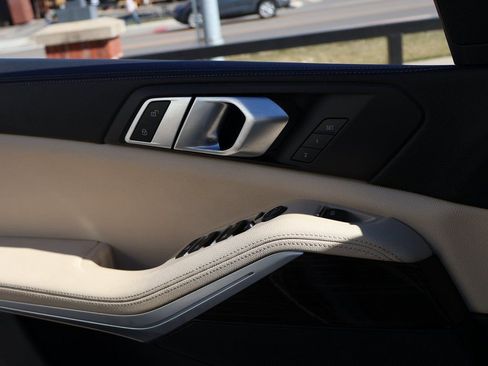 Used 2021 BMW X5 sDrive40i image 50