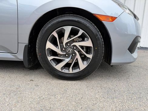 Used 2018 Honda Civic EX image 33