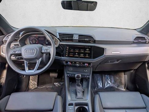 Certified 2025 Audi Q3 2.0T Premium w/ Convenience Package AWD/4WD image 17