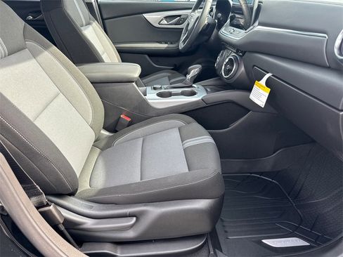 New 2026 Chevrolet Blazer LT image 14